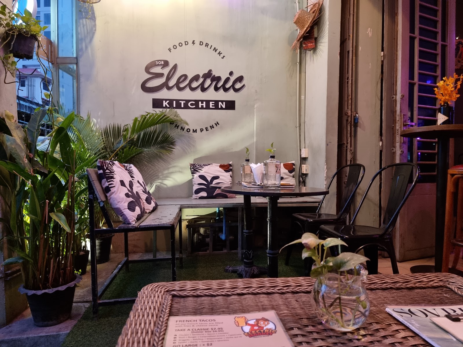 308 Electric Kitchen Bar