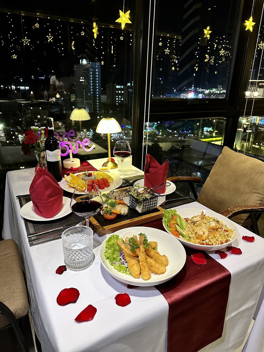 AKASA Skybar photo 3