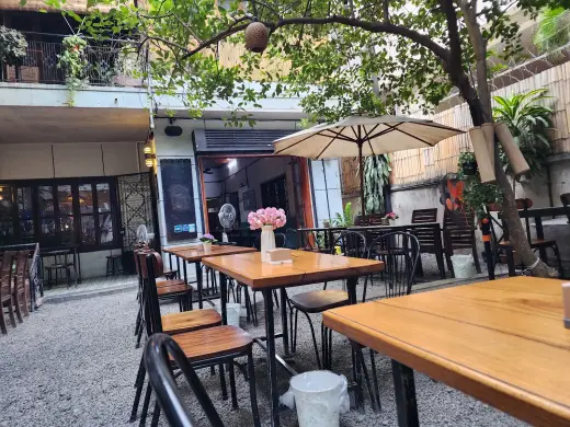 Ambience, Restaurant / Bar