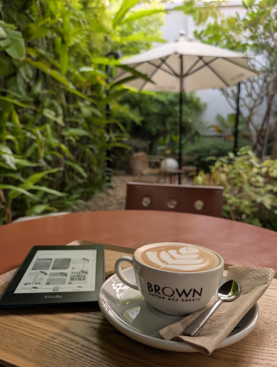 BROWN Coffee | Mao Tse Toung photo 2