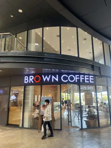 BROWN Coffee | Midtown