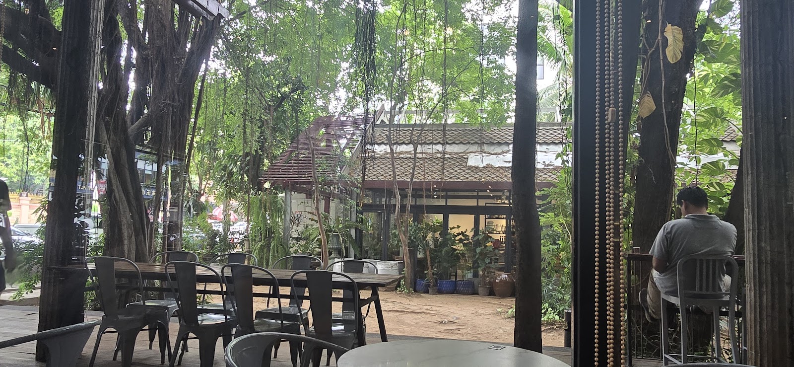 BROWN Roastery | Toul Kork photo 3
