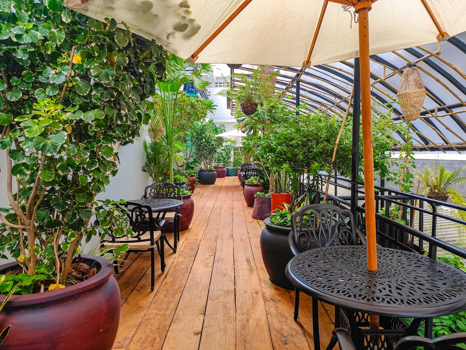 Caravan Garden Cafe