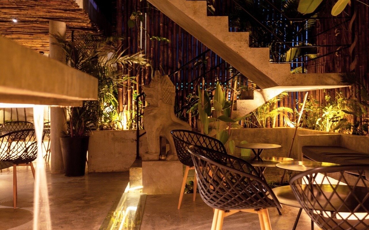 Cay Bar