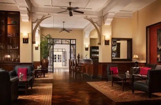 Elephant Bar, Bar, European
