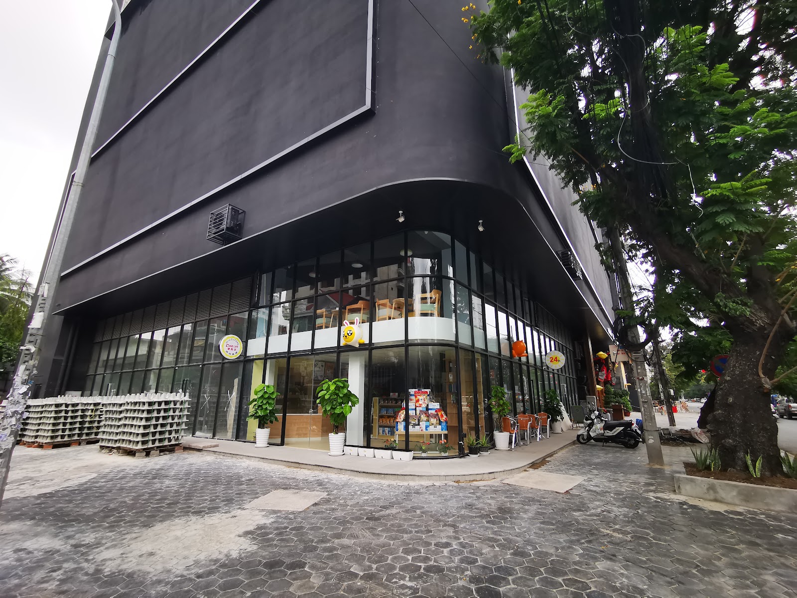 Feel Good II Cafe & Coffee Roasters photo 4