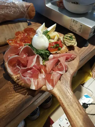 French Elixir, Italian, French, Cafe, Barbecue, Wine Bar in Phnom Penh
