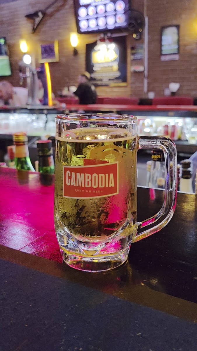 Harry's Sports Bar, Phnom Penh photo 5