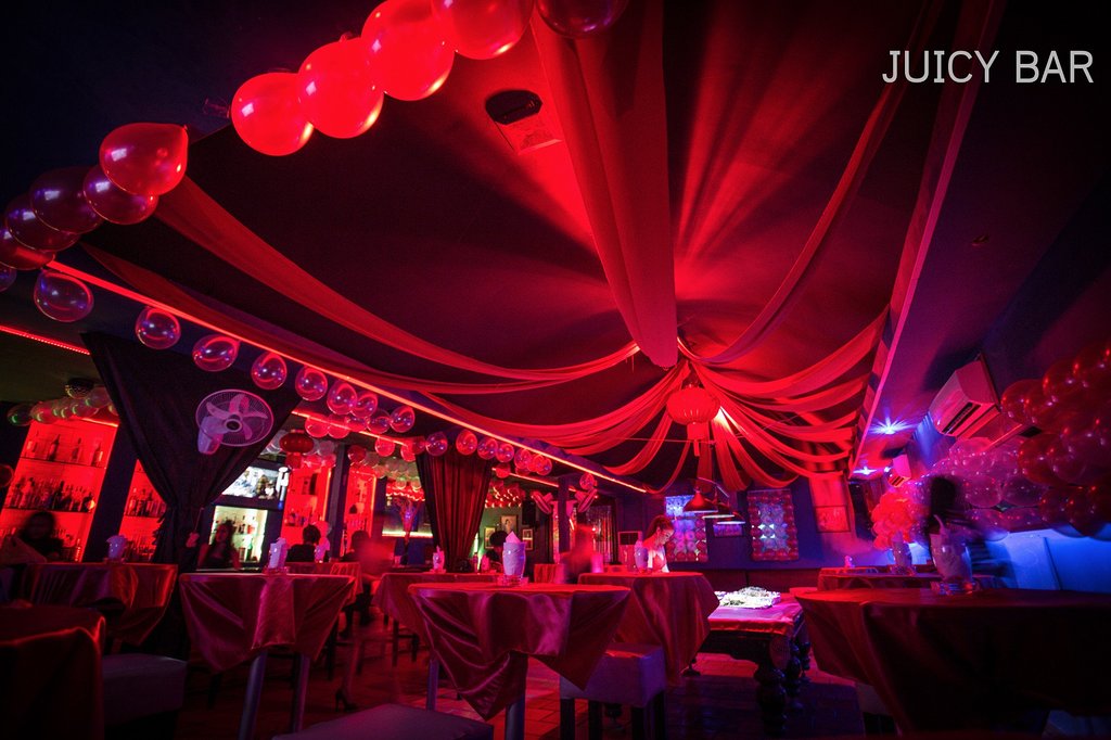 Juicy Bar Cambodia