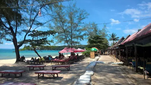 Khin's Shack, Bar, Seafood, Asian, Cambodian