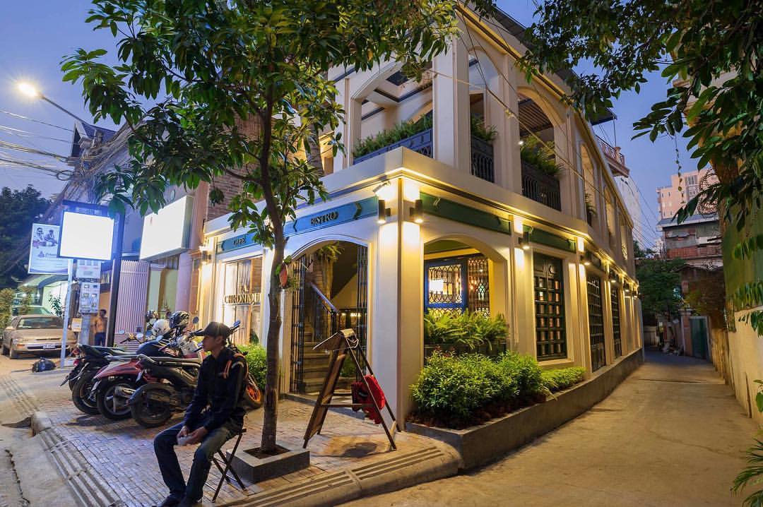La. Chronique cafe & bistro