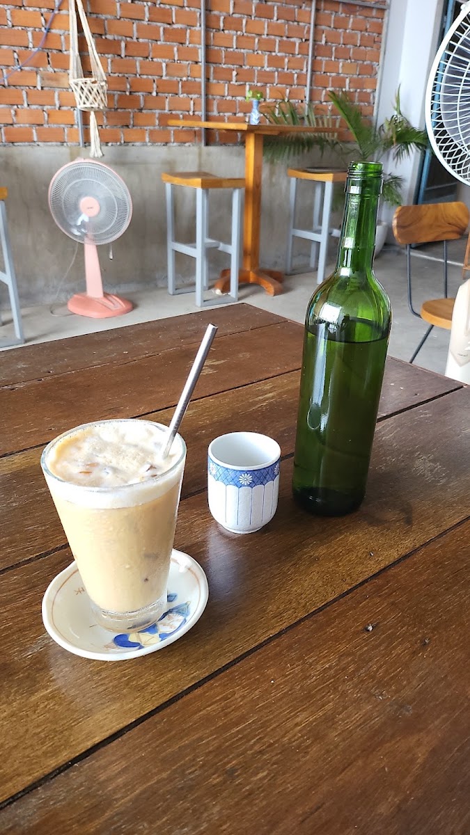 Lot 369 Cafe - Toul Tom Poung photo 4