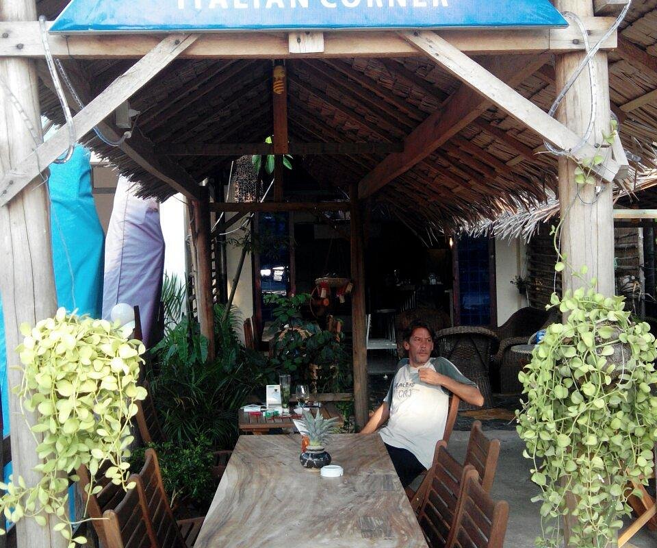 Martini Bar Restaurant Kep photo 5