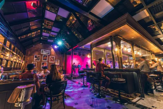 Metropole Underground, Bar, Seafood, Fast Food, Pub, Wine Bar