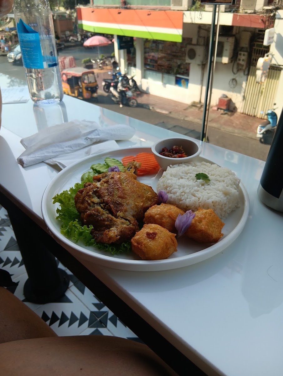 Nongki Nongki Indonesian Food Sihanoukville photo 5