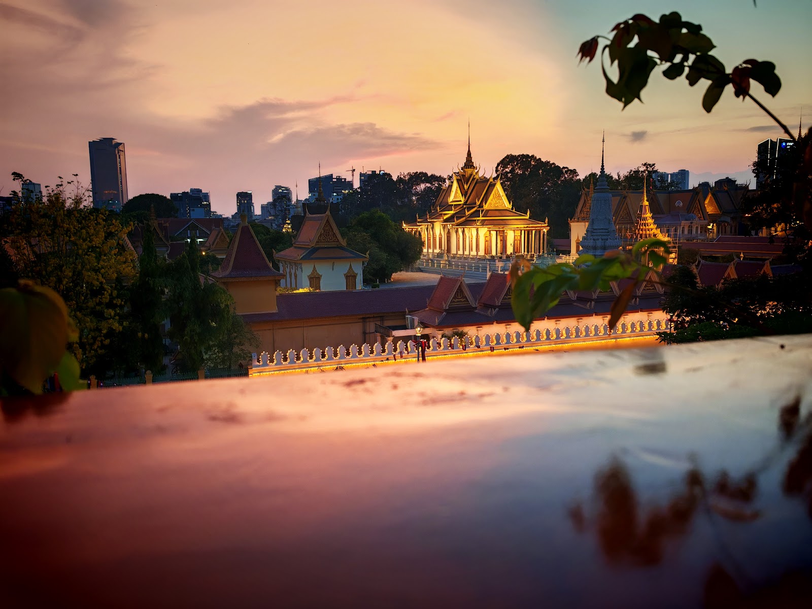 Organic Skybar at Palace Gate Hotel & Resort by EHM photo 5