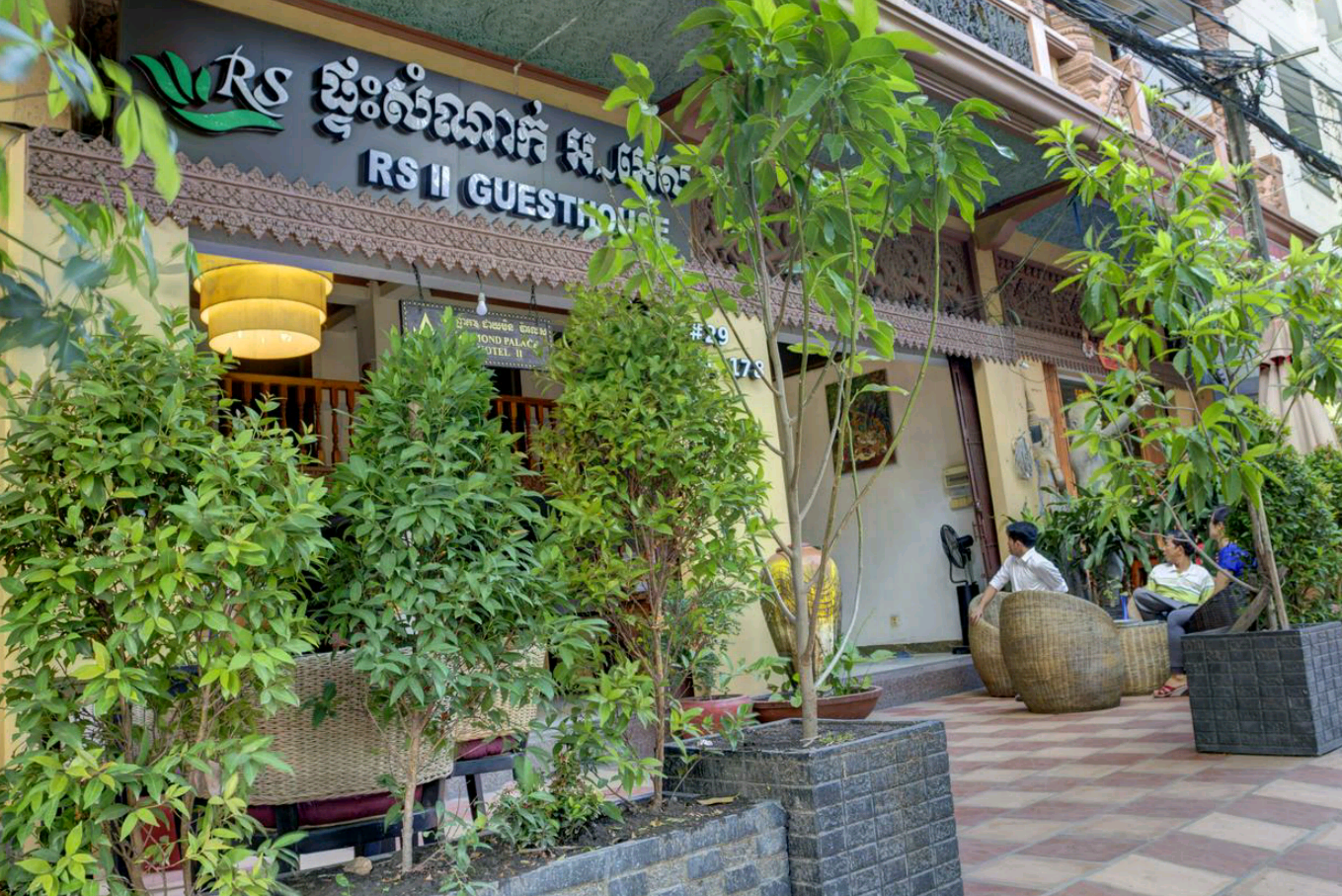Phnom Penh Three Rivers Restaurant photo 2