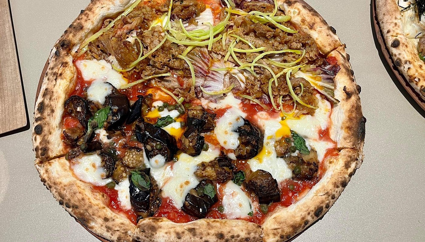 Pizza 4P's BKK1 photo 2