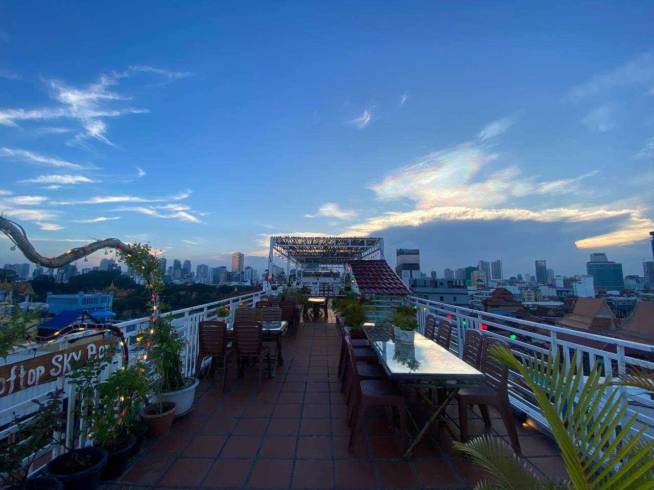 Rooftop Skybar 4 rivers hotel photo 4