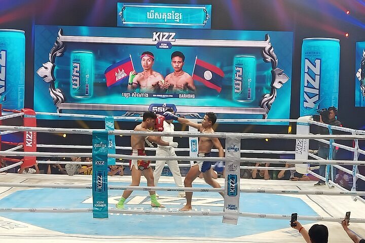 Score Sports Bar & Grill - Phnom Penh photo 5