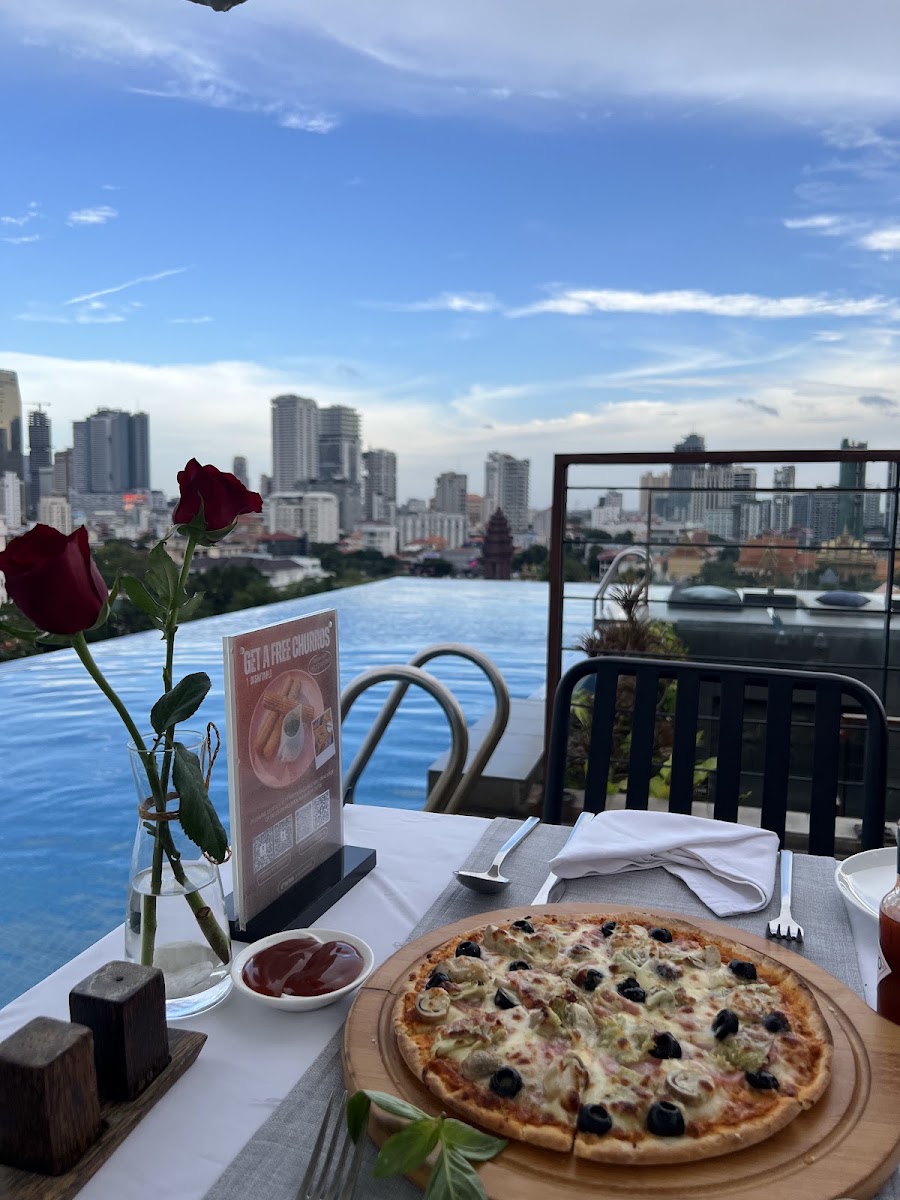 SLLA Skybar & Restaurant photo 3