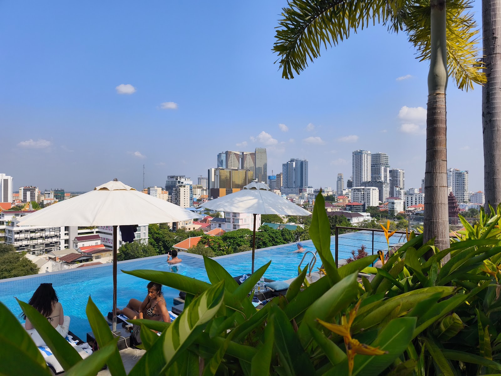 SLLA Skybar & Restaurant photo 4