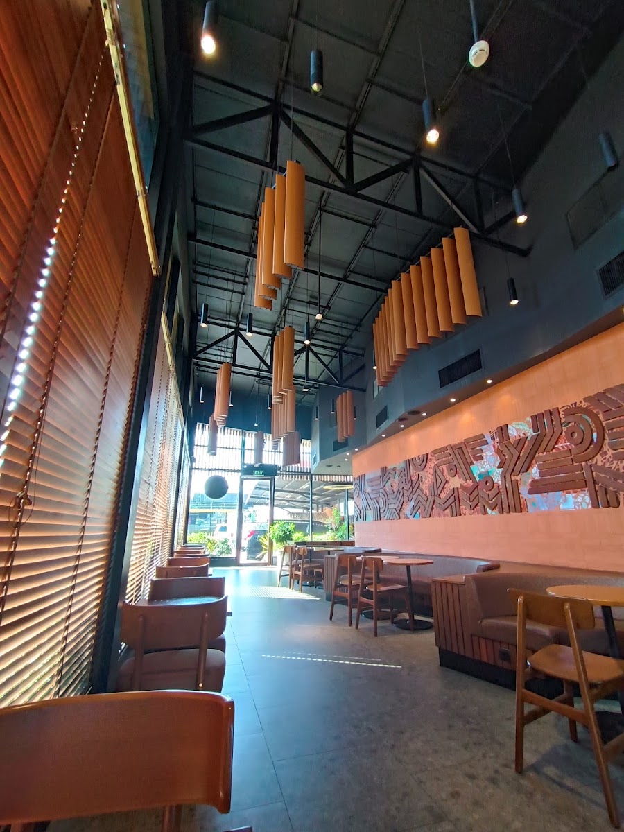 Starbucks | Chroy Changva photo 4