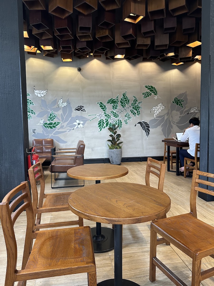 Starbucks | Monivong photo 2