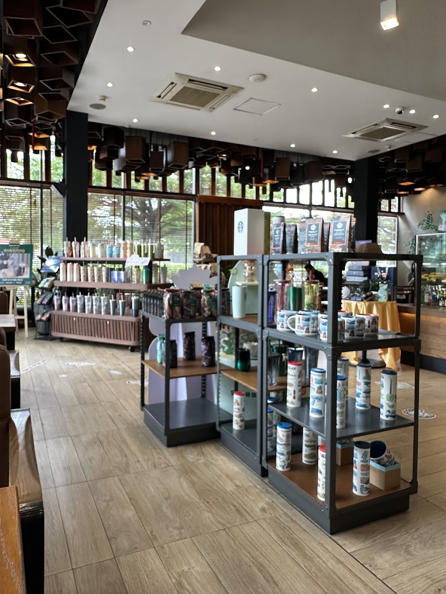 Starbucks | Monivong photo 5