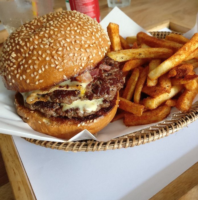 The Supreme Burgers & Cheesecakes photo 4