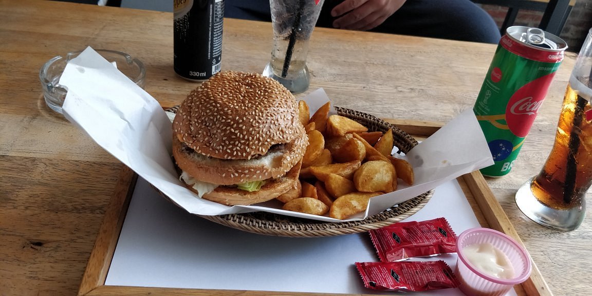 The Supreme Burgers & Cheesecakes photo 5
