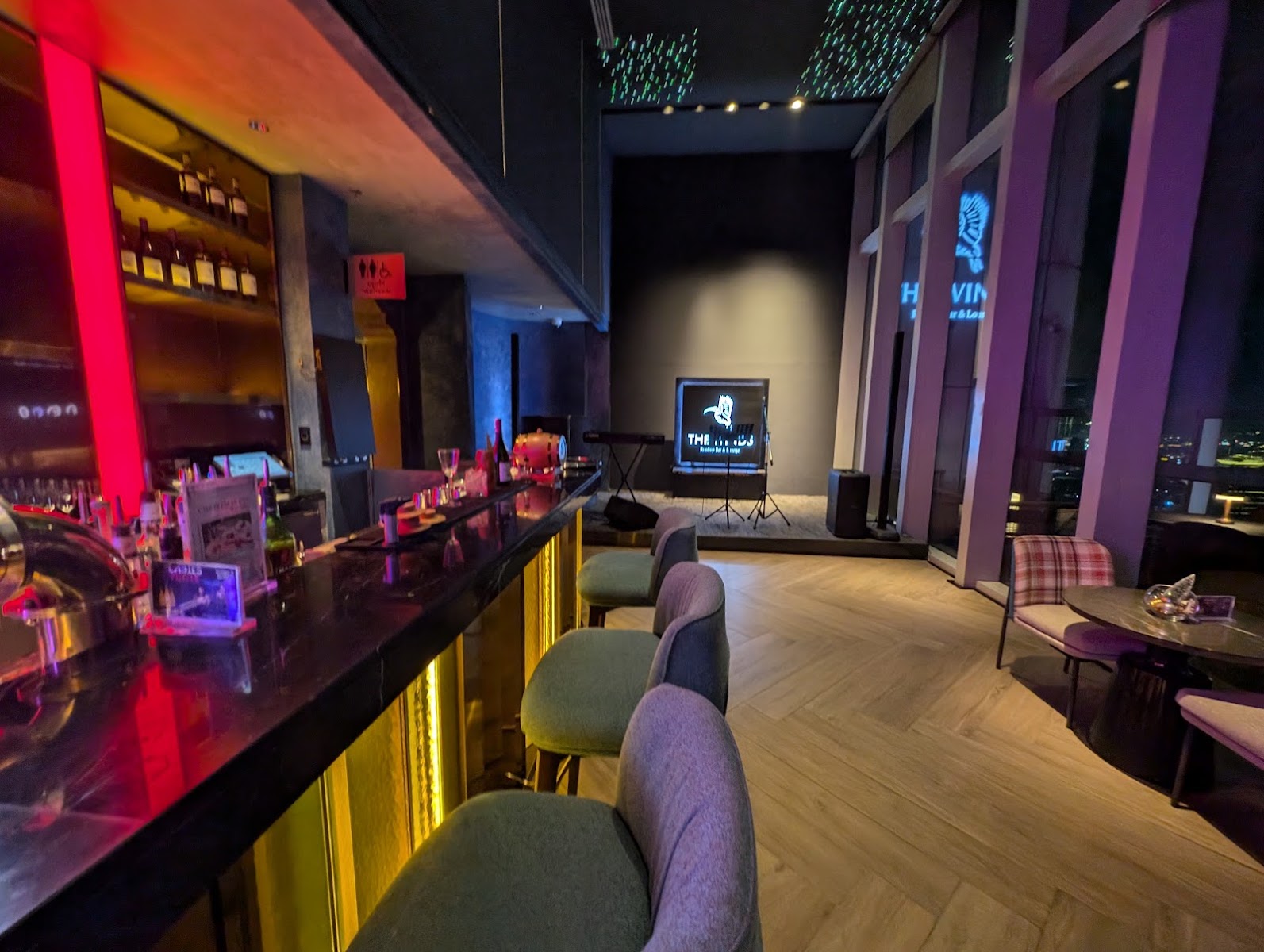 The Winds Rooftop Bar & Lounge