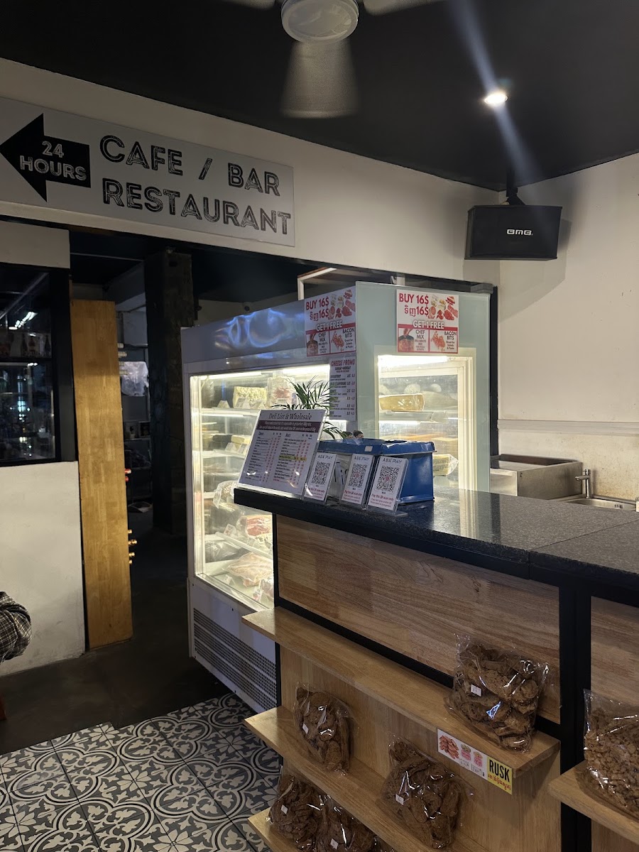 The Wine Bakery (24 Hours) Restaurant, Cafe & Bar - TTP photo 3