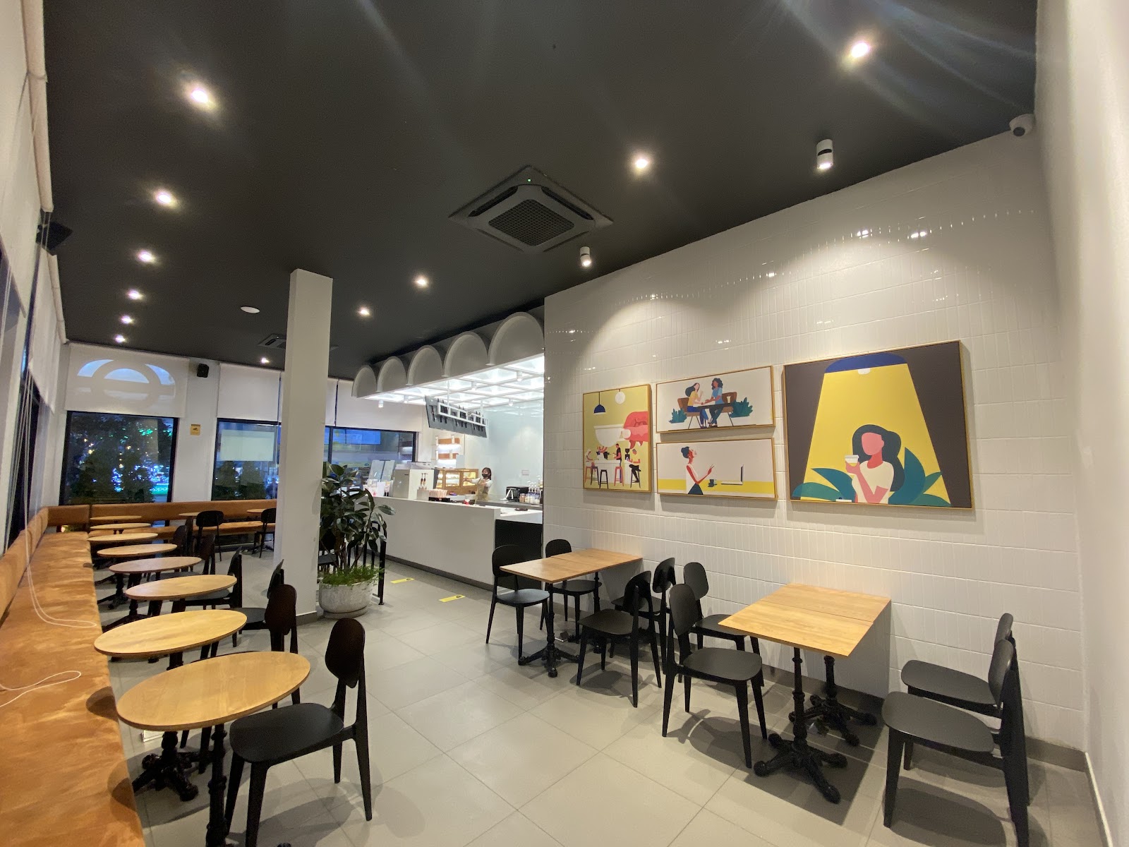 TUBE COFFEE F&B Plaza photo 4