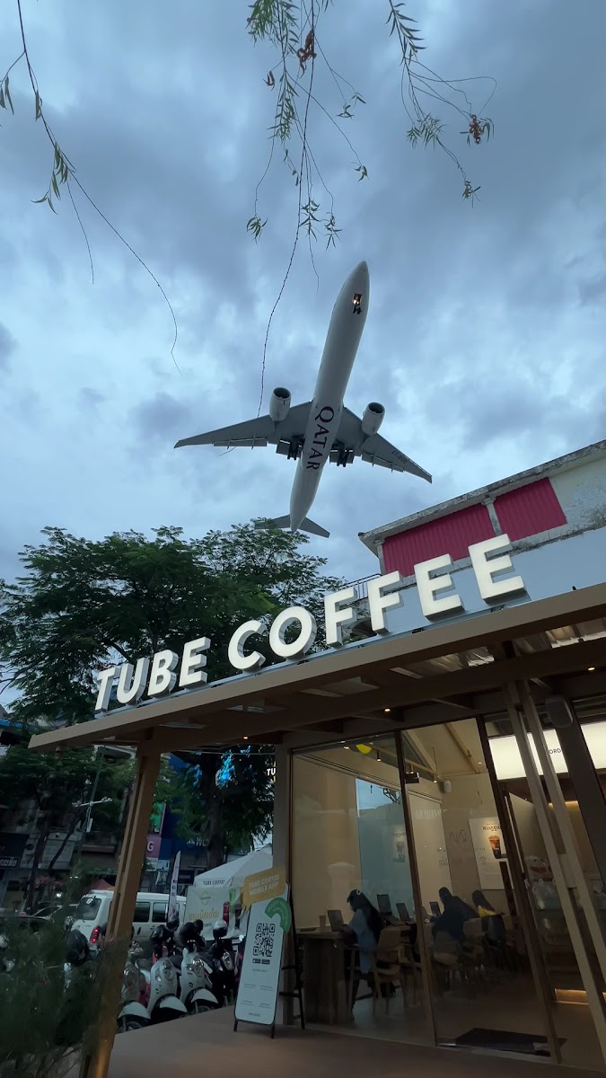 TUBE Coffee Pochentong photo 2