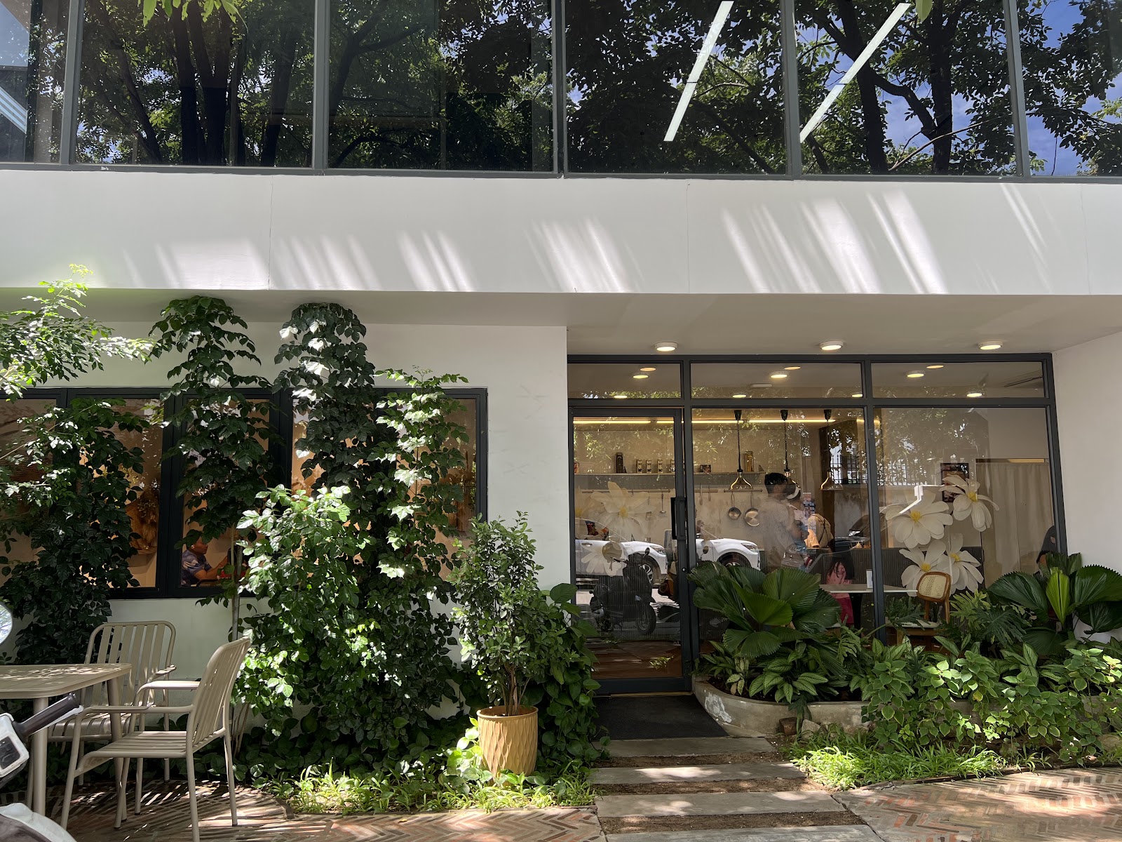 UMAMI Brunch & Cafe